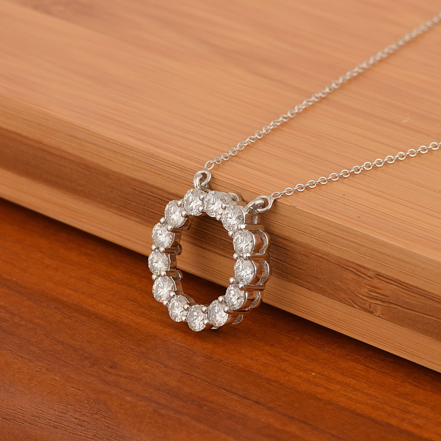 Colgante de moissanita círculo de la vida Nova Brilliance de 3,25 quilates D VVS1 creado en laboratorio en plata de ley 925